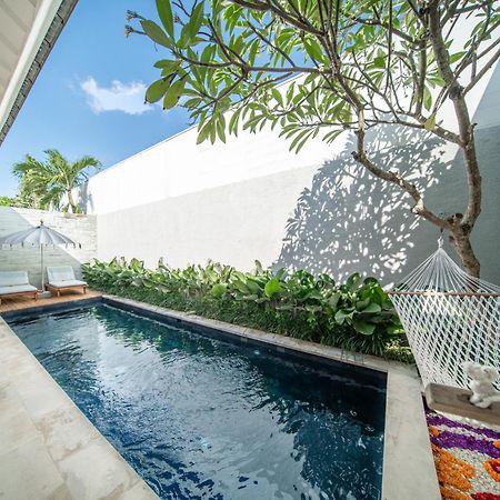 Astera Villa Seminyak By Ini Vie Hospitality المظهر الخارجي الصورة